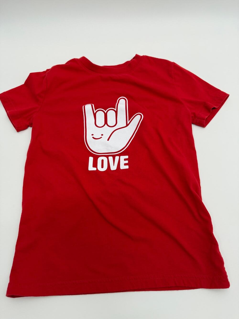 Cat & Jack Kids Red Love Sign Language Graphic T Shirt Size S 6 7 Short Sleeve